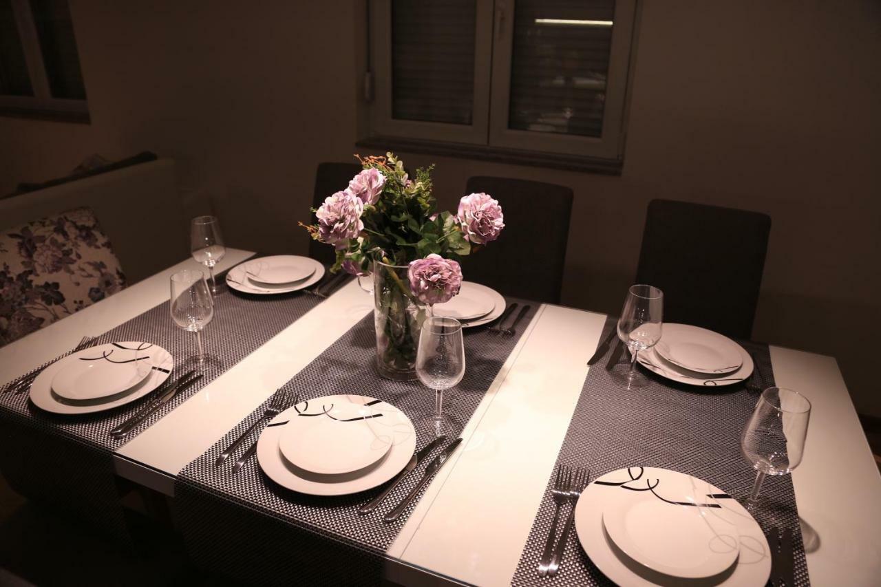 Booking Zadar Villa Franov With Pool, 10 Min From The Old Town Of Zadar Eksteriør billede