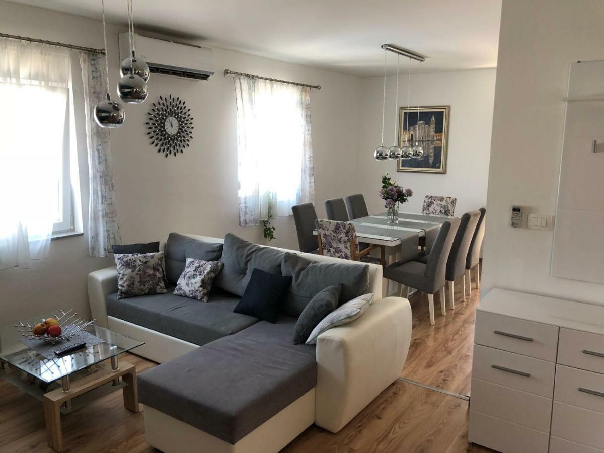 Booking Zadar Villa Franov With Pool, 10 Min From The Old Town Of Zadar Eksteriør billede