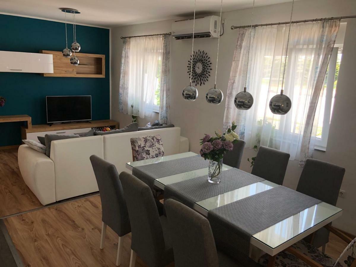 Booking Zadar Villa Franov With Pool, 10 Min From The Old Town Of Zadar Eksteriør billede